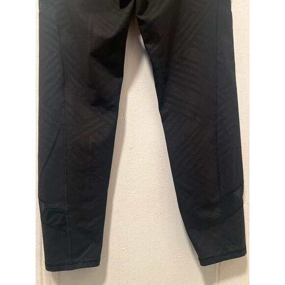 Active by Old Navy Go Dry Black Geometric Mesh Ankle Cropped Leggings Size L - Picture 13 of 13